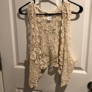 Crochet cropped vest